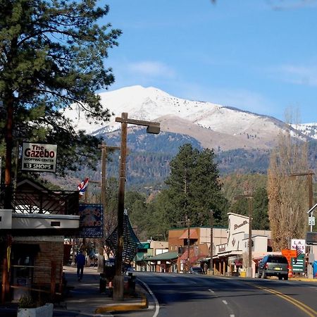 Apache Village Cabinette 13, Queen Bed, Midtown, Sleeps 2 Ruidoso Ngoại thất bức ảnh